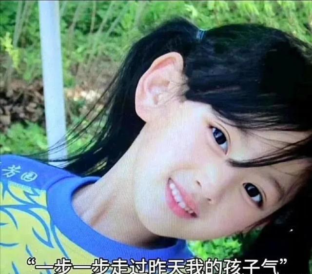 女生素颜艺考被擦妆5次