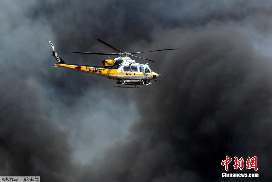 洛杉矶火场惊魂，消防飞机与无人机的空中遭遇