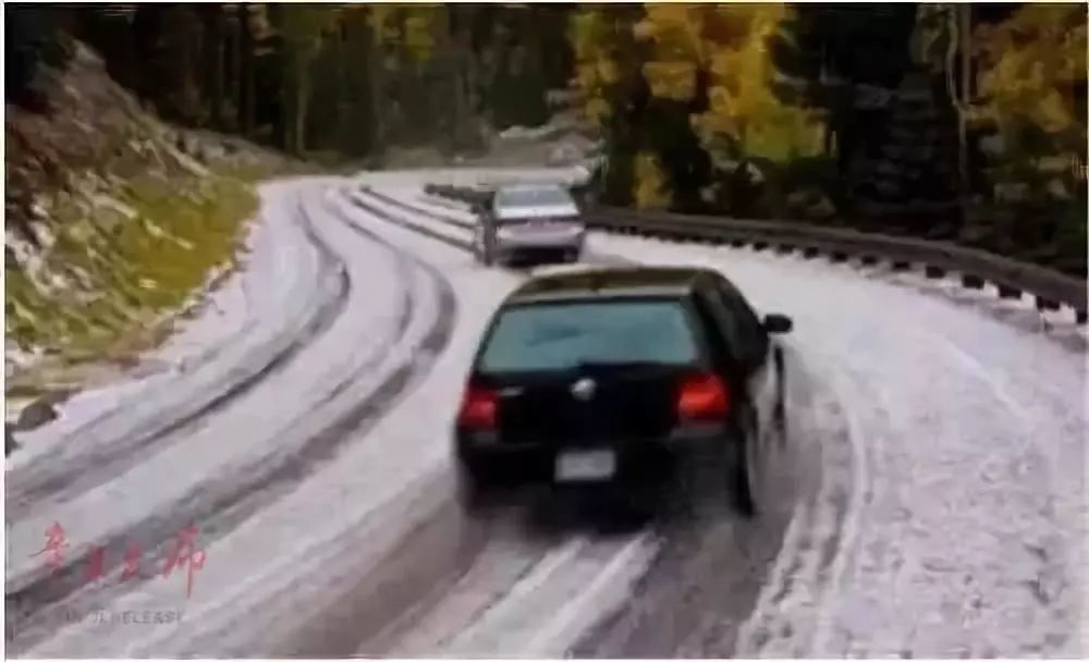 雷军学冰雪路面漂移