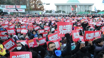 韩国执政党支持率逆袭，超越最大在野党——政治风云中的胜负手