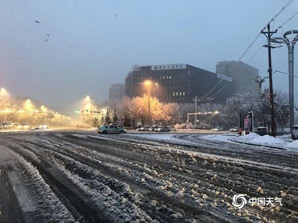 今冬以来最强雨雪来袭，一场突如其来的天气狂欢