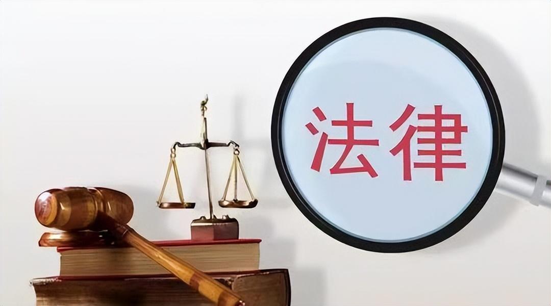 乘火车疲惫归途，女子失控引发惊魂时刻