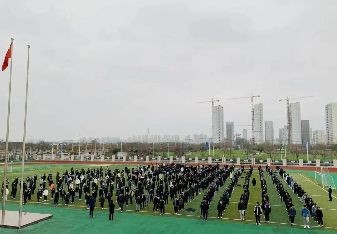 代表建议中小学每天2小时体育活动时间